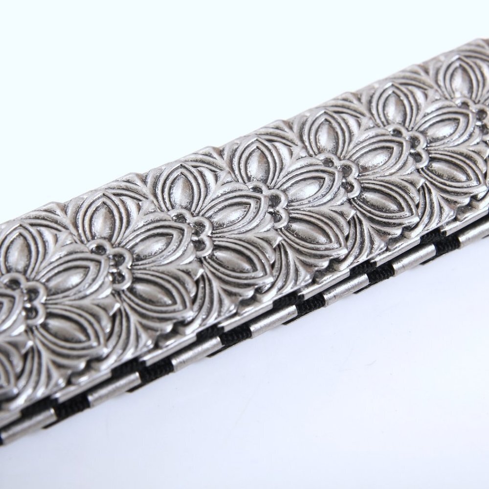 NWOT Silver Metal Scales Belt with Rhinestone Buckle‎ - Picture 8 of 10